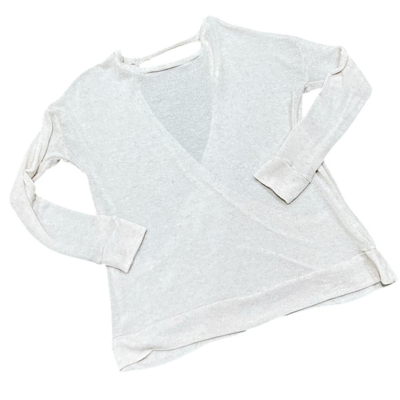 Caren Forbes lightweight Cream open back Crew Neck Sweater size medium - Picture 7 of 10